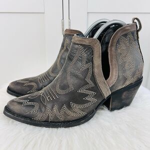 Myra Bag Brown Ankle Boots with White Stitching